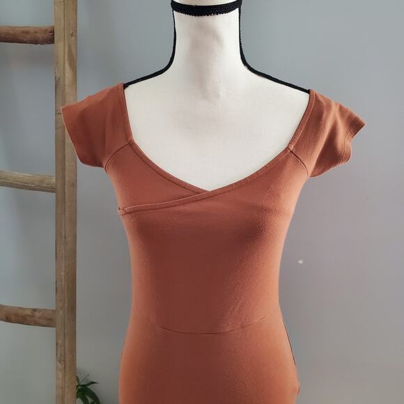 Forever 21 Brown Short Sleeve Mini Bodycon Dress Size L - Picture 2 of 8